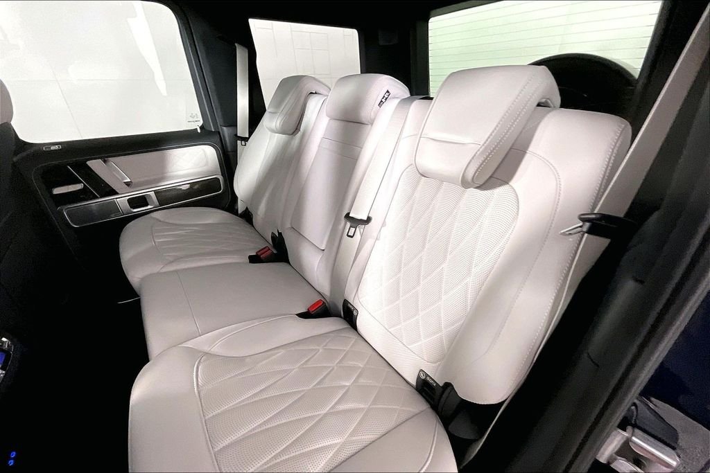 New 2027 MANUFAKTUR Dark Blue Non-Metallic Mercedes-Benz AMG® G 63 SUV image 10