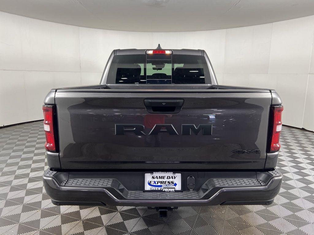 Used 2025 Crystal Metallic Ram Tradesman image 7
