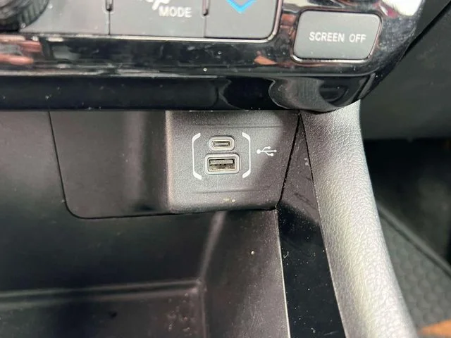 Used 2025 Red Jeep Trailhawk image 33