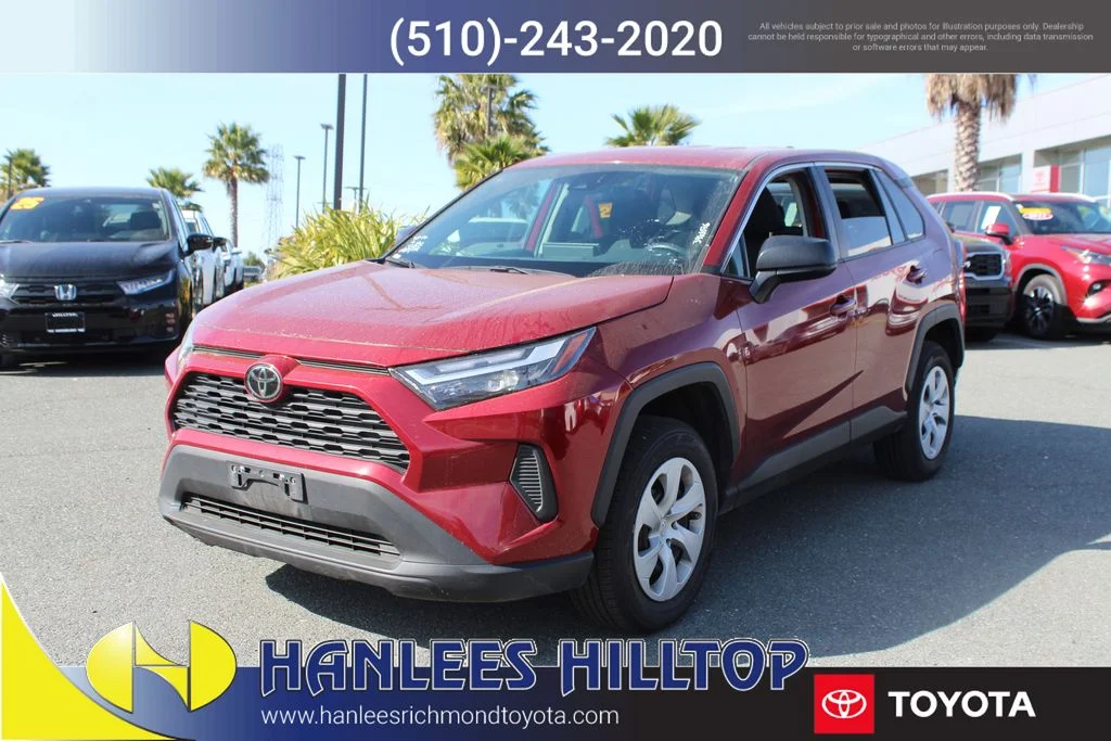 Used 2024  Toyota LE image 3