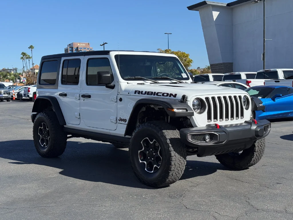 Used 2023  Jeep Rubicon image 5