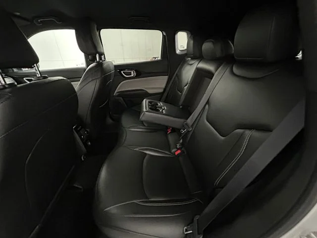 Used 2025 White Jeep Limited image 19
