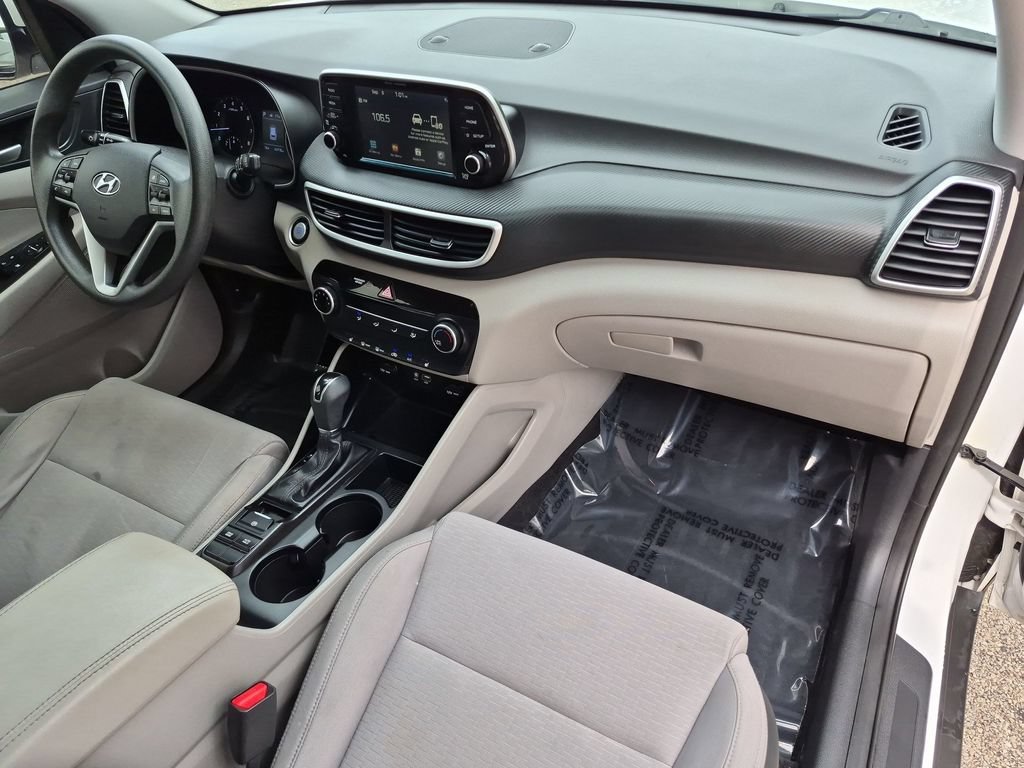 Used 2020 White Hyundai Value image 37
