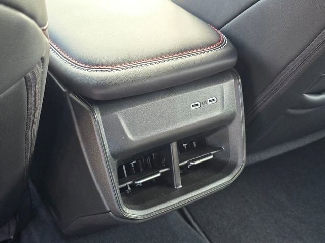 New 2026 White Knuckle Exterior Paint Dodge R/T image 33