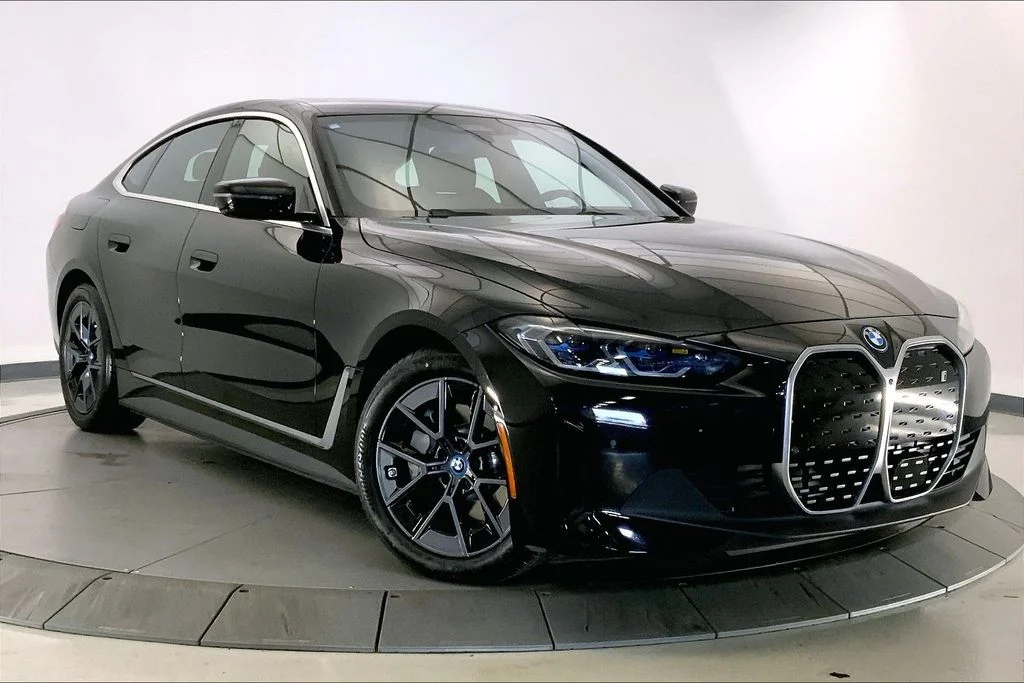 2023 BMW i4 eDrive40's photo