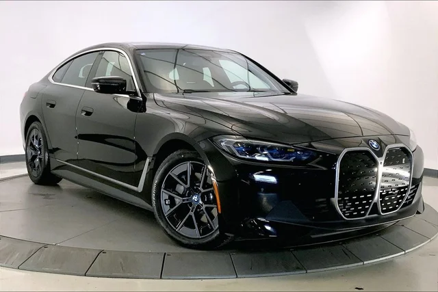 2023 BMW i4 eDrive40's photo