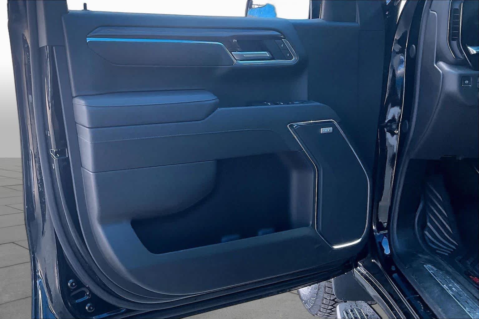 2026 Chevrolet Silverado 1500 LT Trail Boss - Photo 10