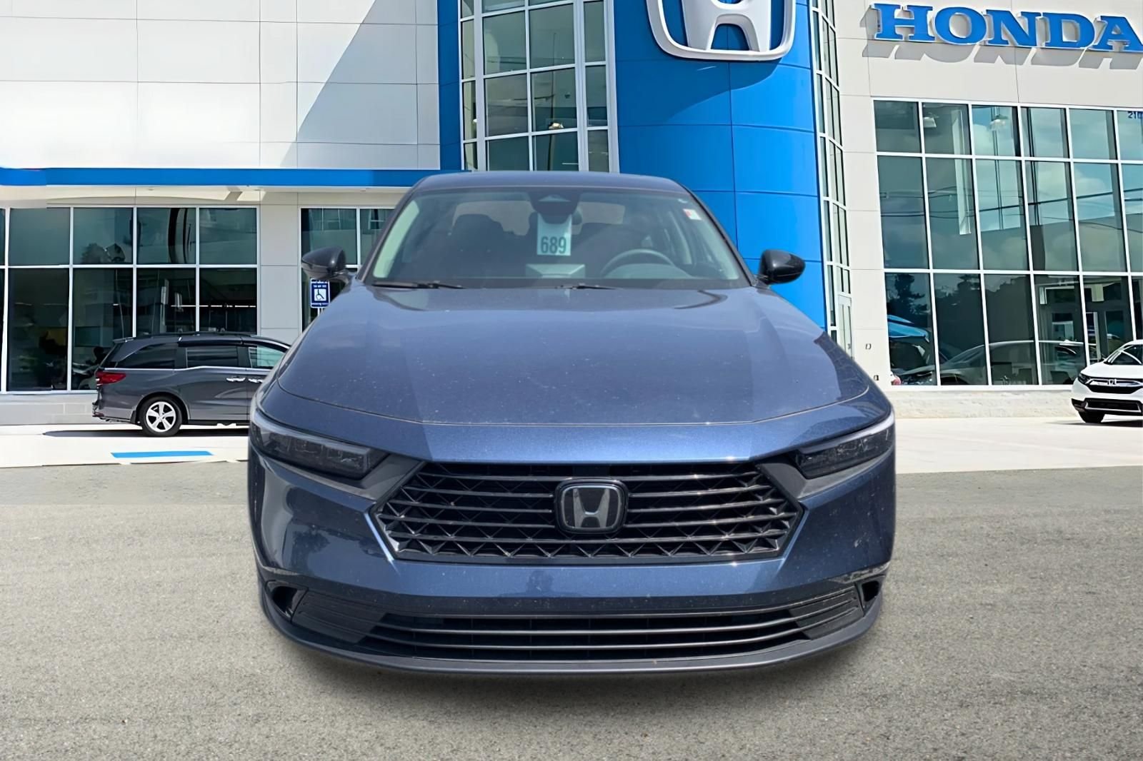 Certified Used 2025 Blue Honda SE image 5