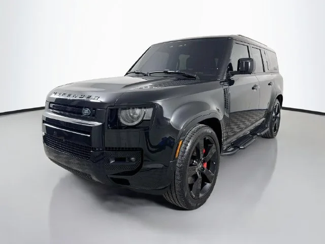 Certified Used 2025 Santorini Black Metallic Land Rover X-Dynamic SE image 1