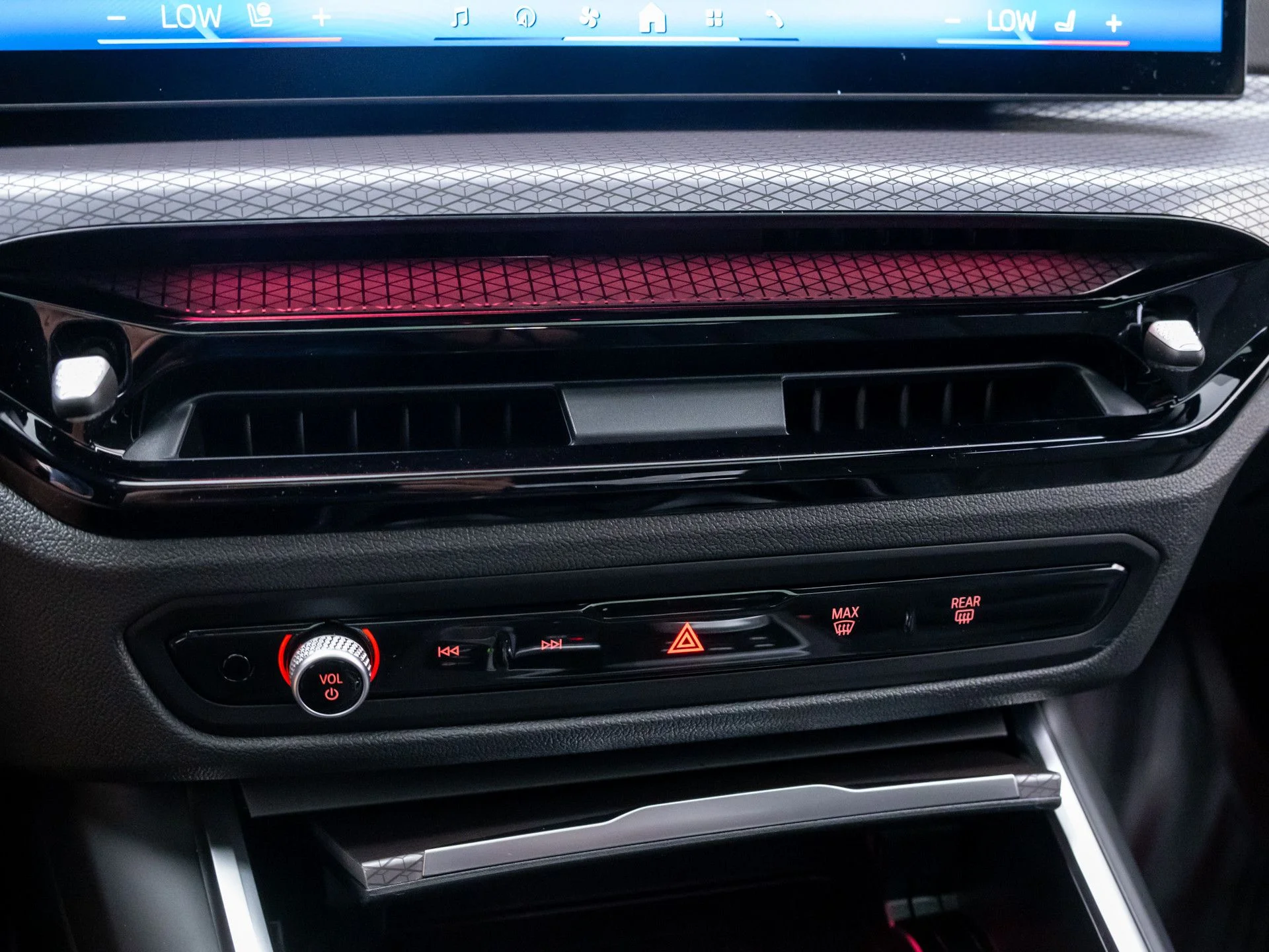 New 2026 Black BMW 330i xDrive image 28