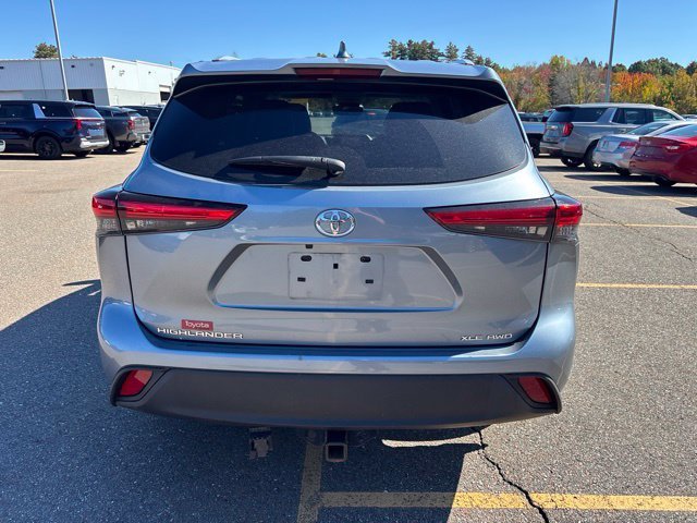 Used 2023 Moon Dust Toyota XLE image 6