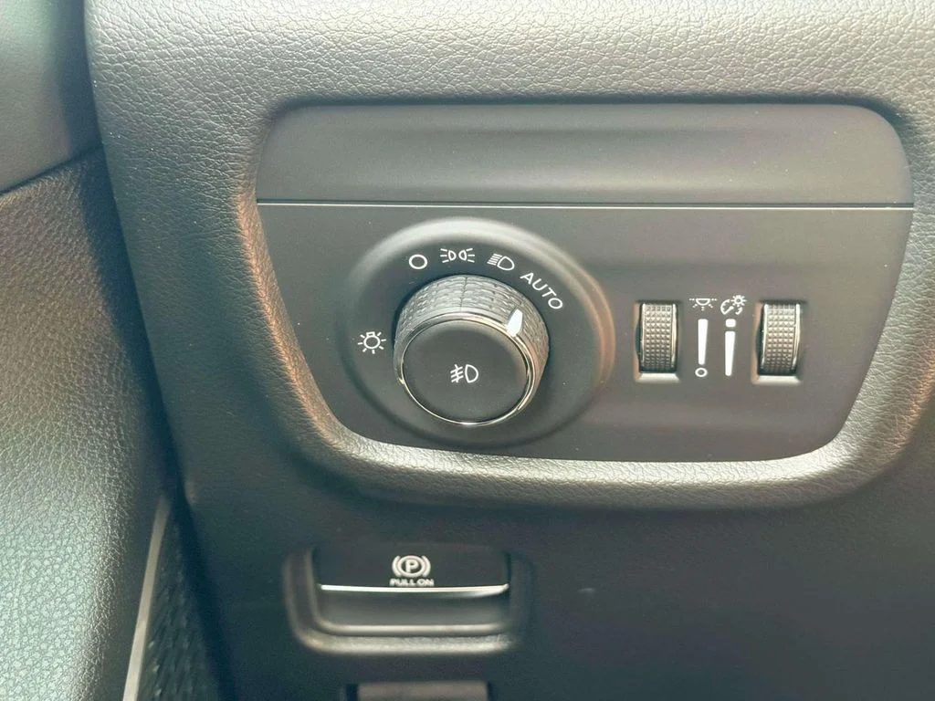 New 2026 Brown Jeep Limited Reserve image 20