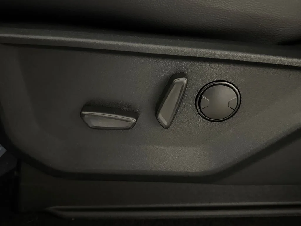 New 2026 Blue Ford Lariat image 23