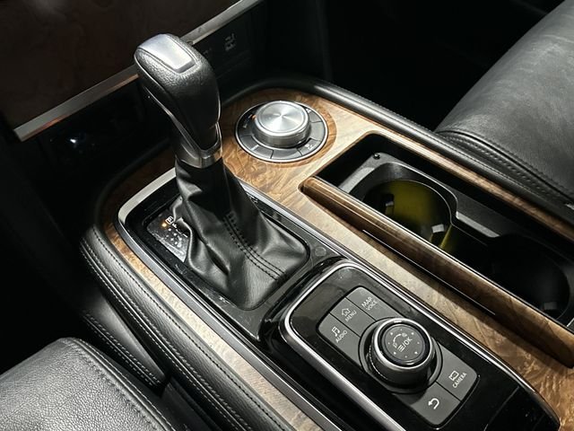 Used 2023 Silver Nissan SL image 27