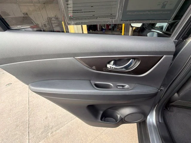 Used 2019 Gray Nissan SV image 16