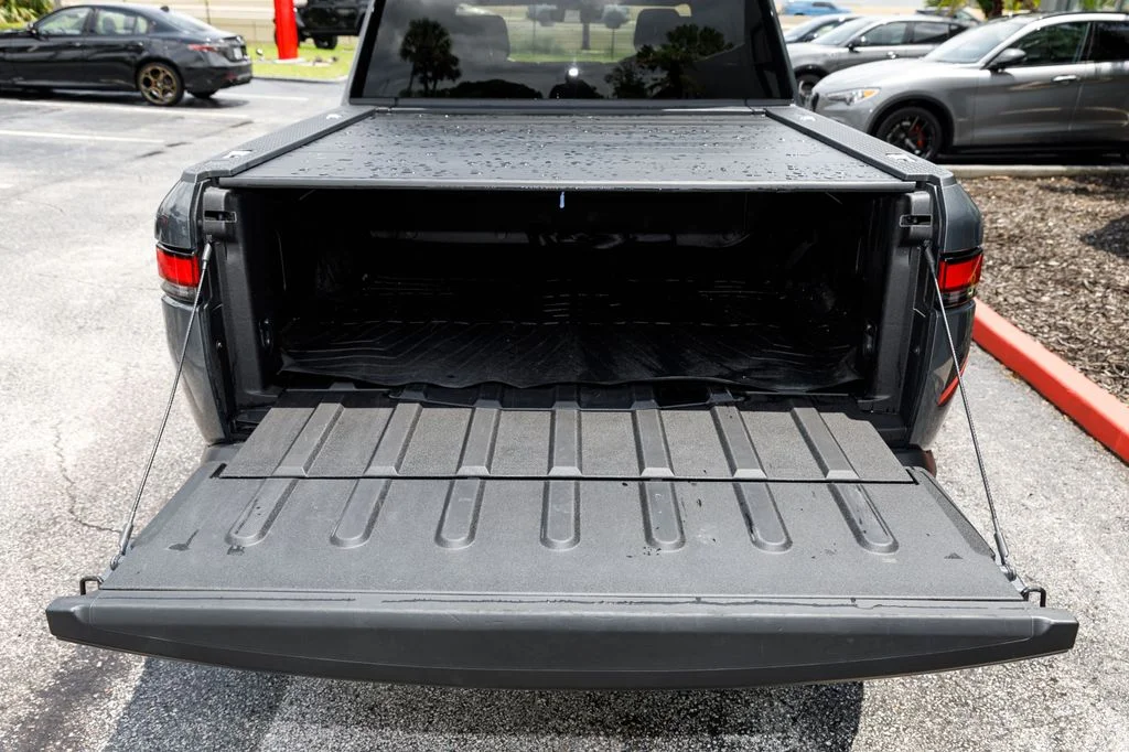 Used 2025  Rivian Adventure Dual Motor Large Pack image 29