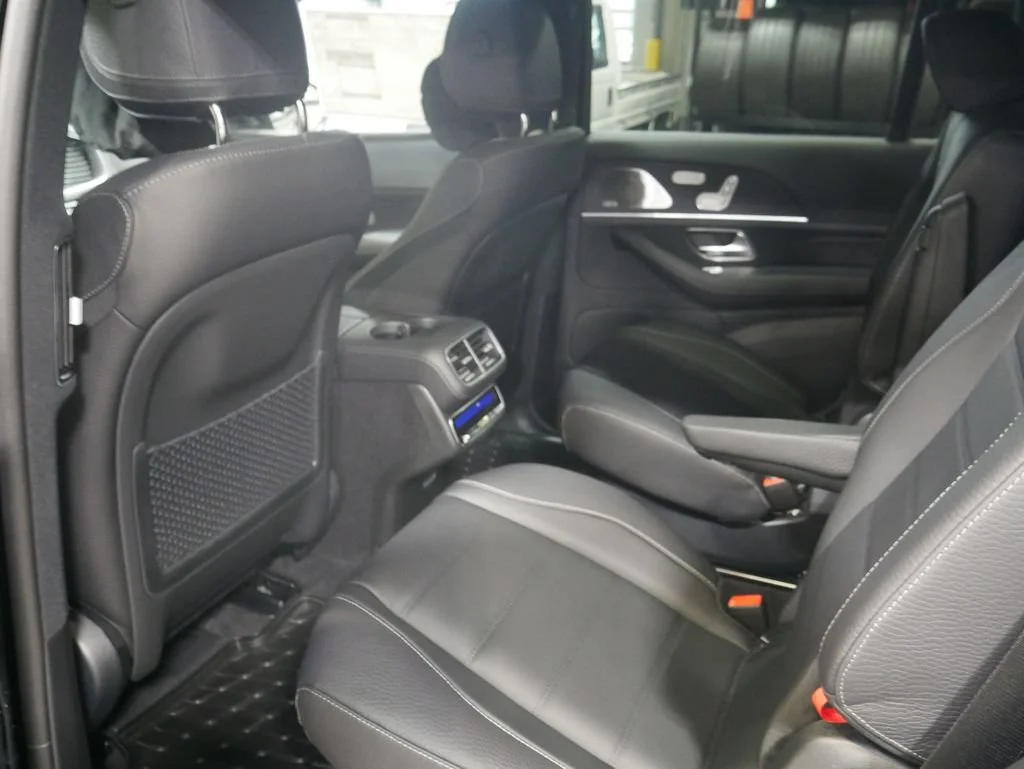 New 2026 Obsidian Black Metallic Mercedes-Benz GLS 450 image 17
