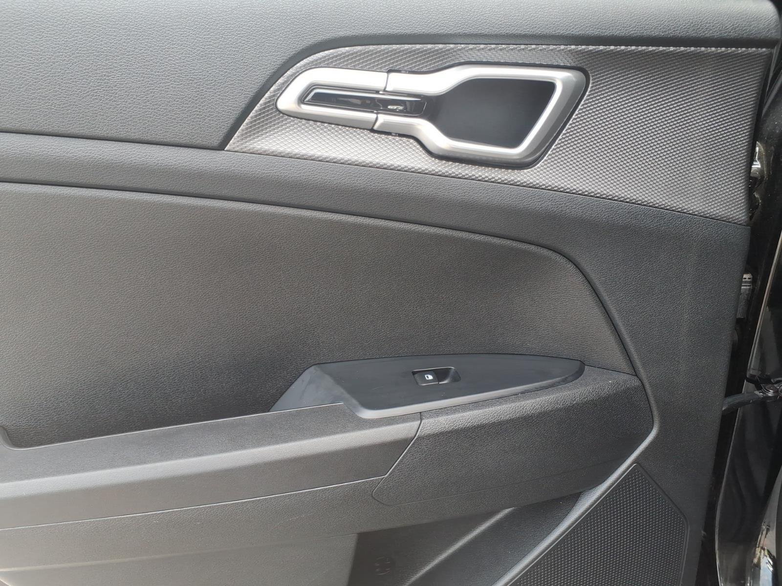 2025 Kia Sportage LX - Photo 11