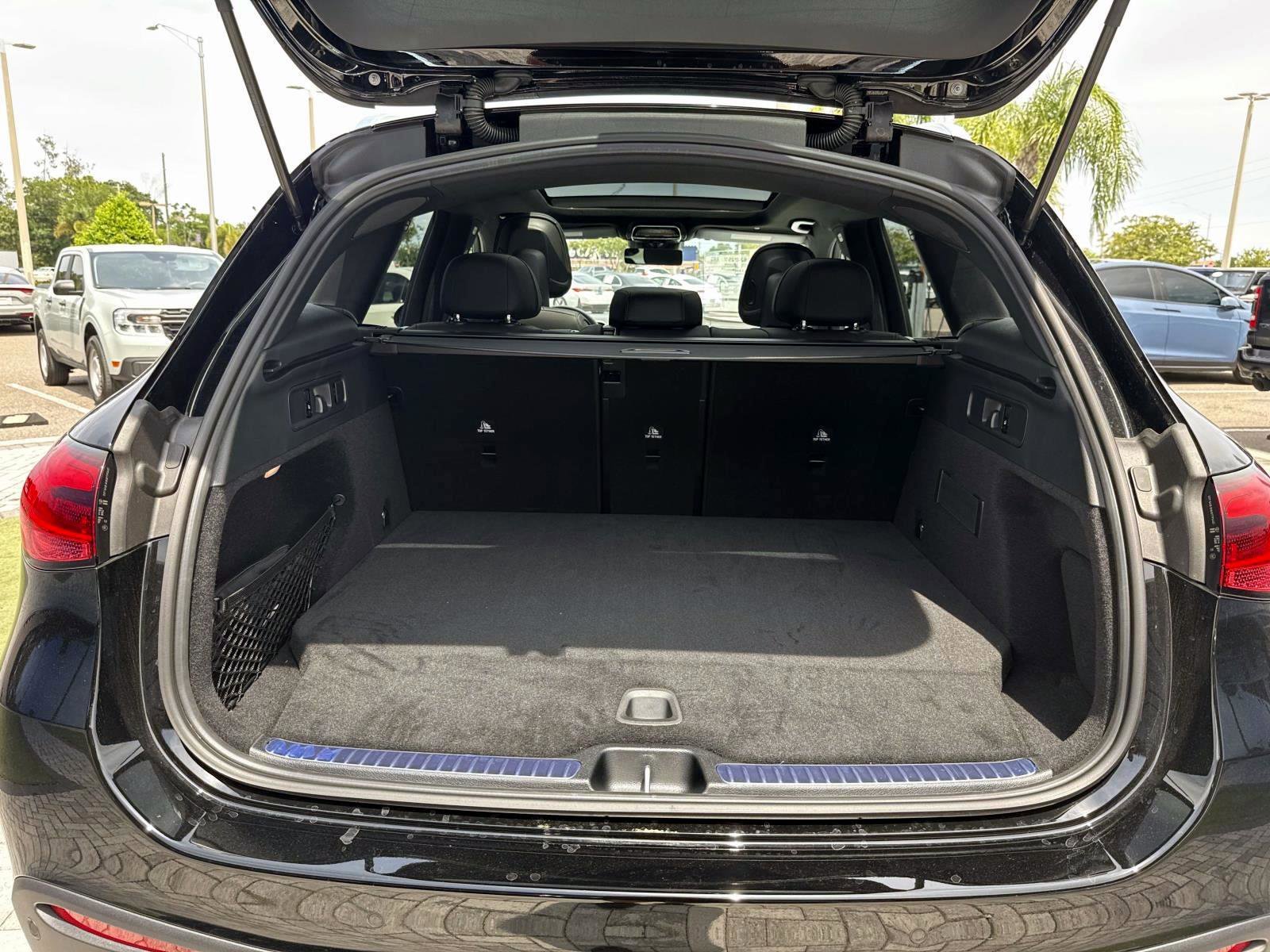 New 2026 Black Mercedes-Benz 350e 4MATIC® SUV image 10