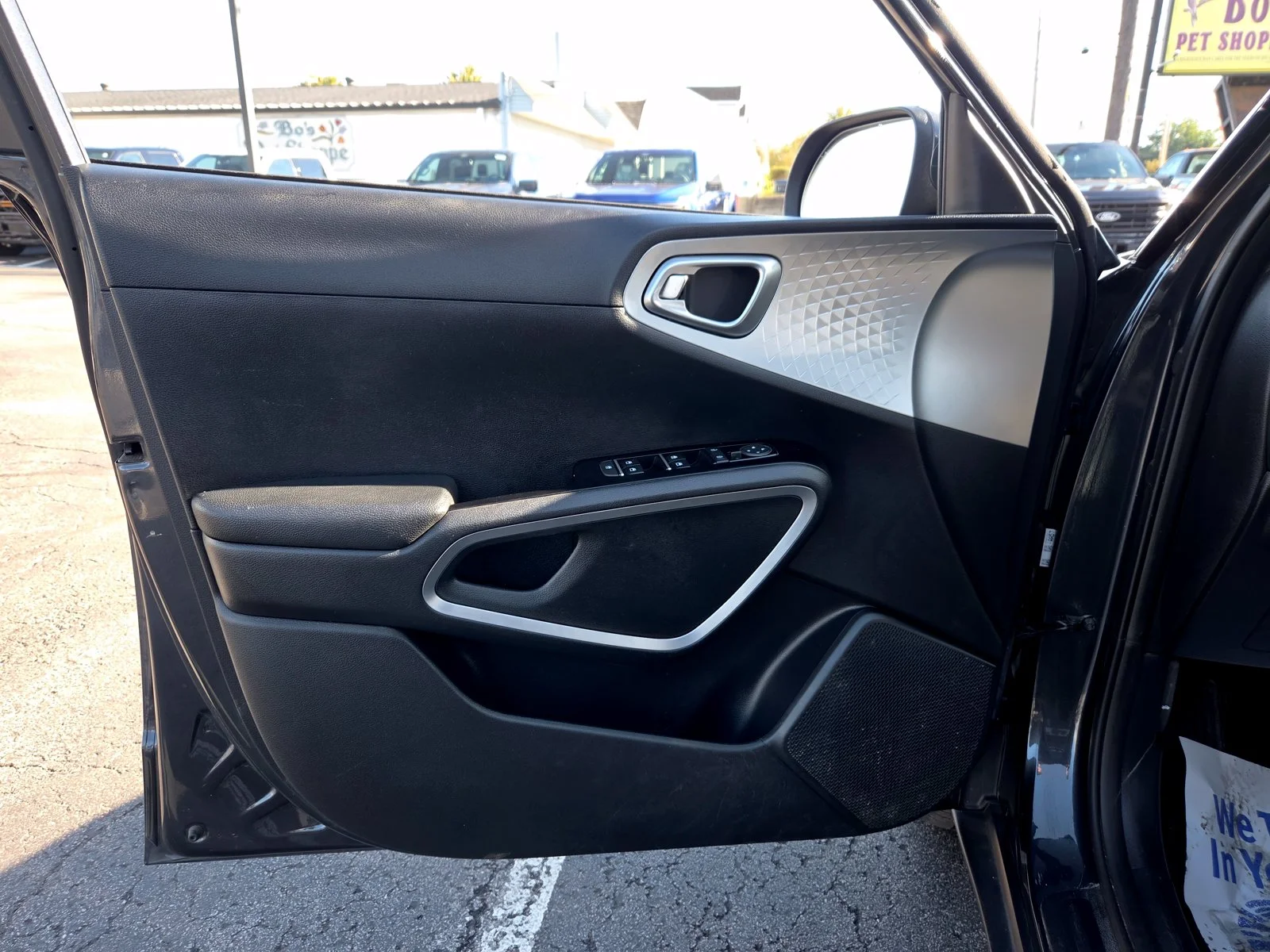 Used 2022 Gray Kia LX image 9