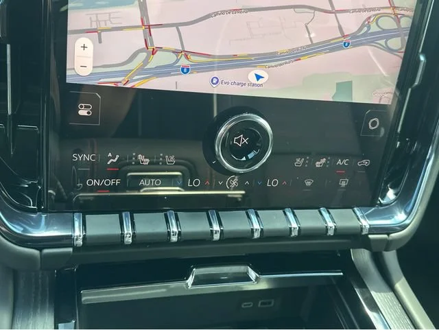 2026 GMC Yukon AT4 Ultimate - Photo 28