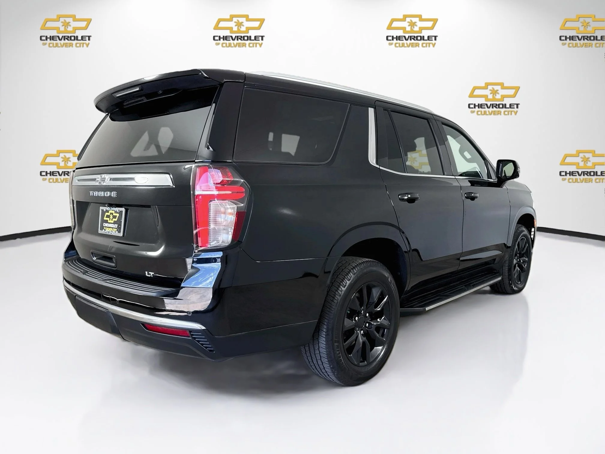 Used 2022 BLACK Chevrolet LT image 8