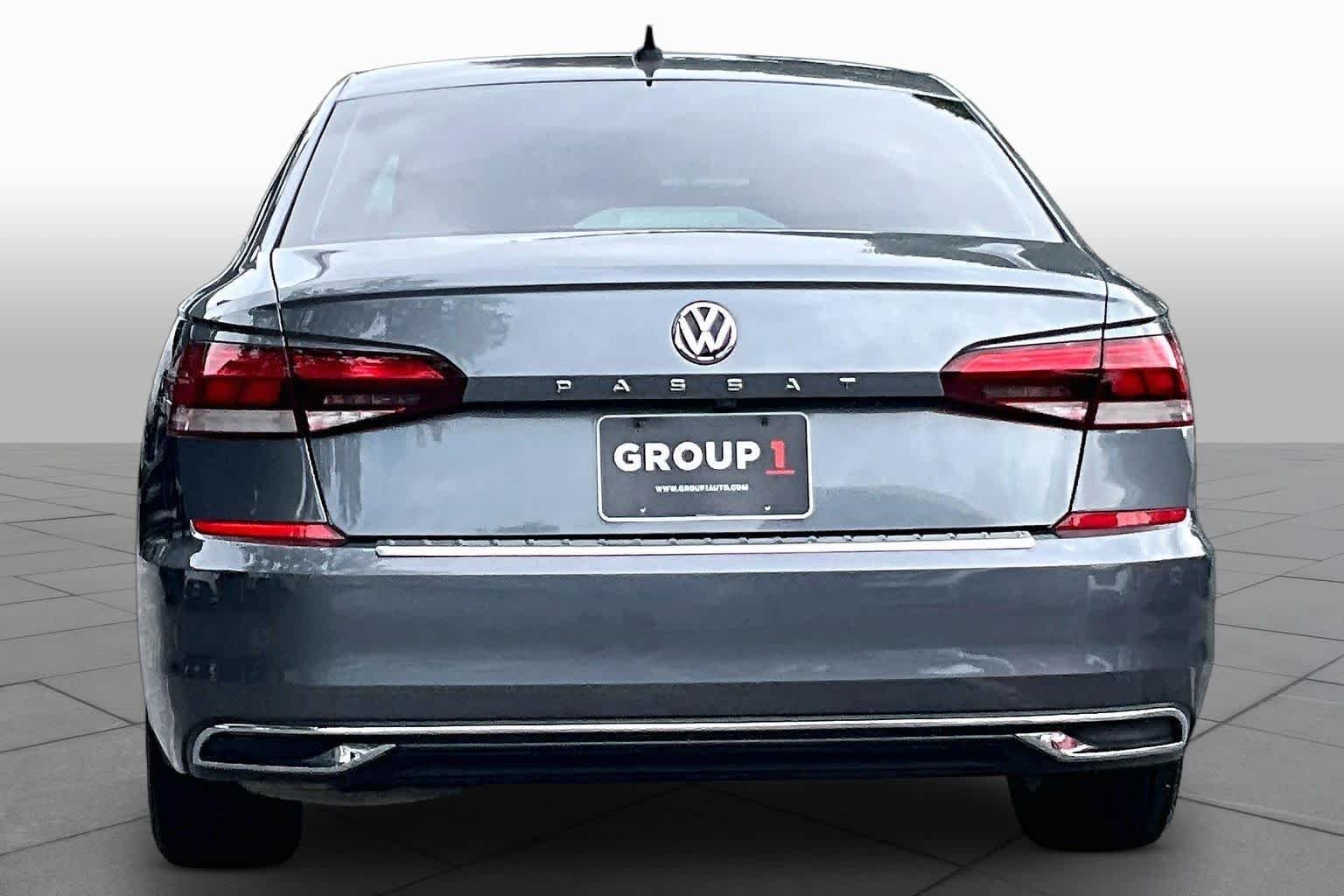 Certified Pre-Owned 2022 Volkswagen Passat 2.0T SE
