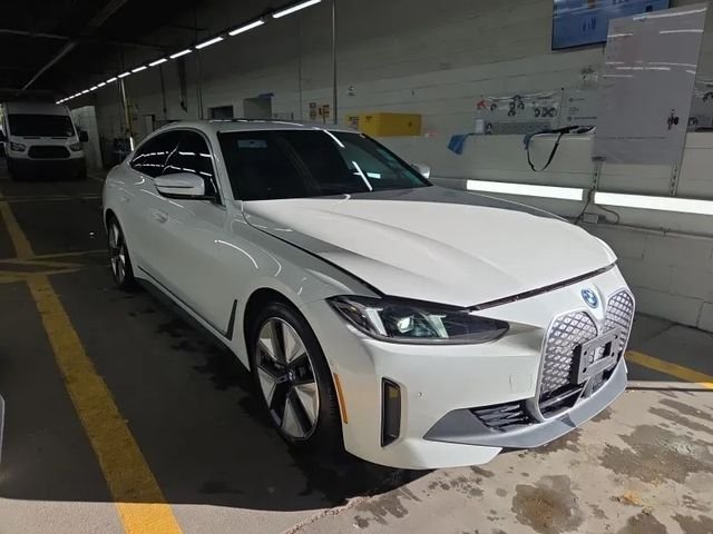 Used 2025 White BMW xDrive40 image 10