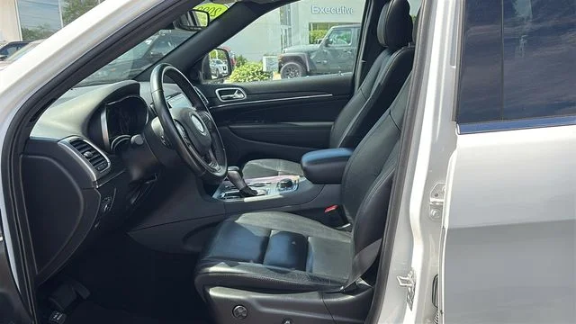 Certified Used 2022 White Jeep Limited image 10