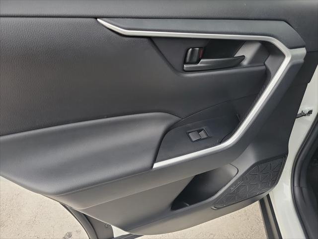 Certified Used 2023 ICE CAP Toyota  image 12