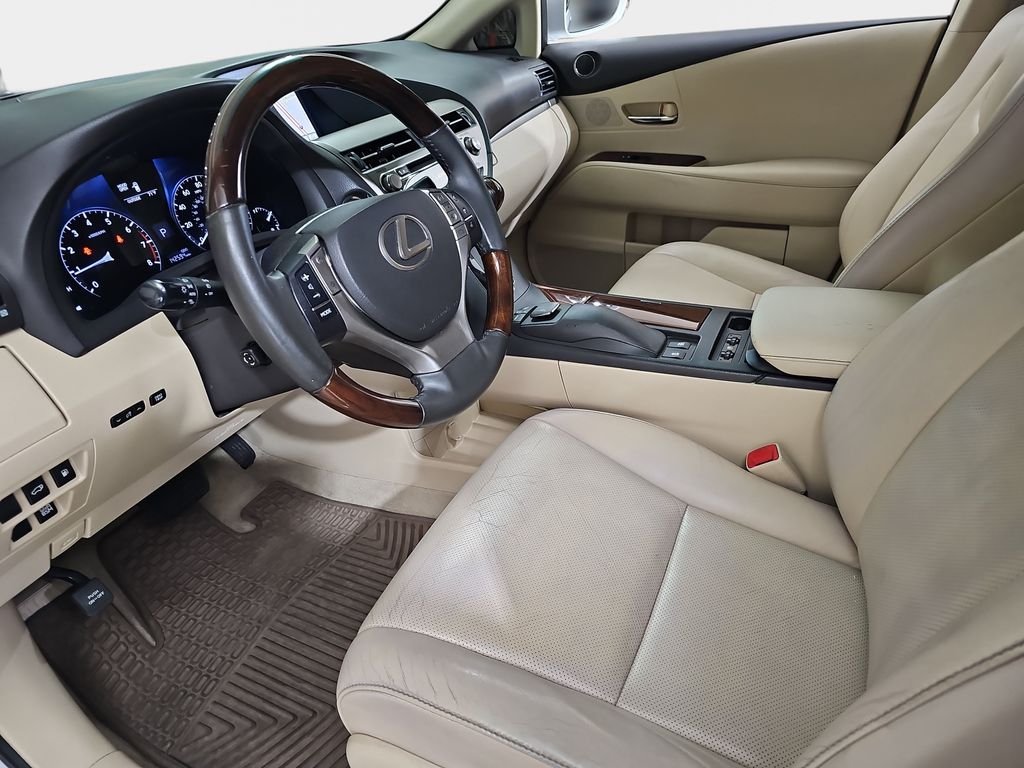 Used 2013 White Lexus 350 image 19