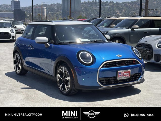 2026 MINI 2 Door Signature Plus