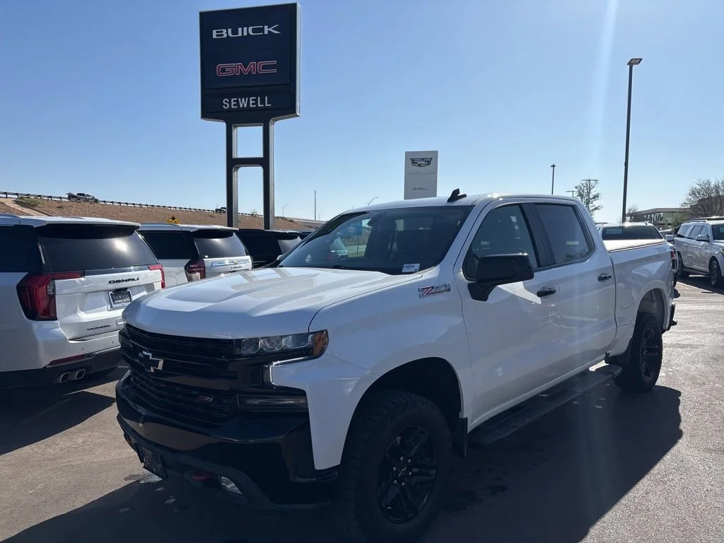 2021 Chevrolet Silverado 1500 LT Trail Boss 4X4 Crew Cab Short Box's photo