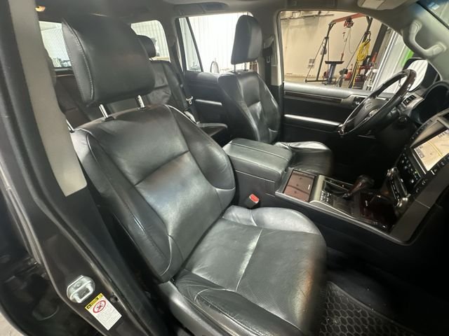 Used 2016 Gray Pearl Lexus 460 image 32