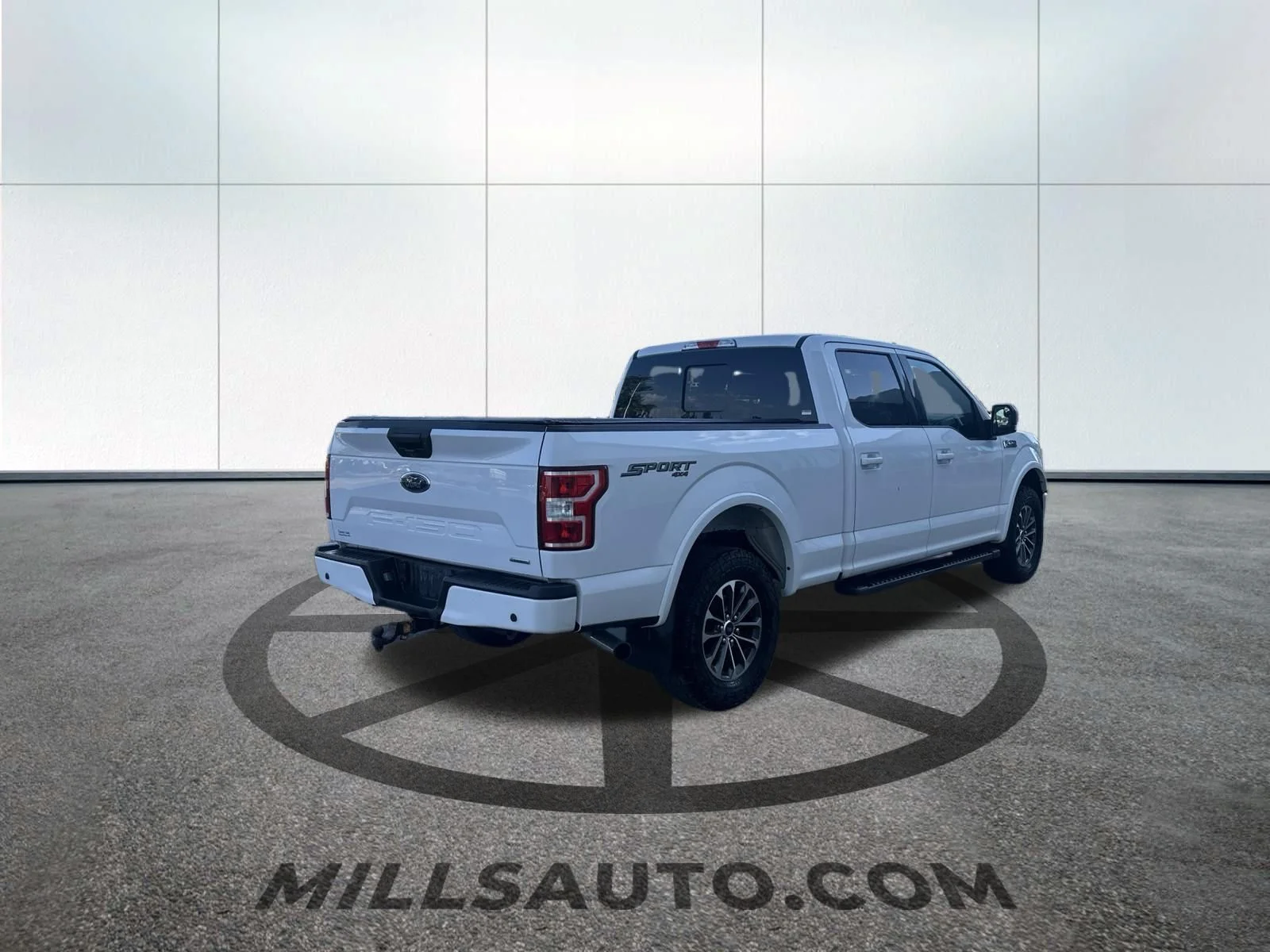 Used 2020  Ford  image 4
