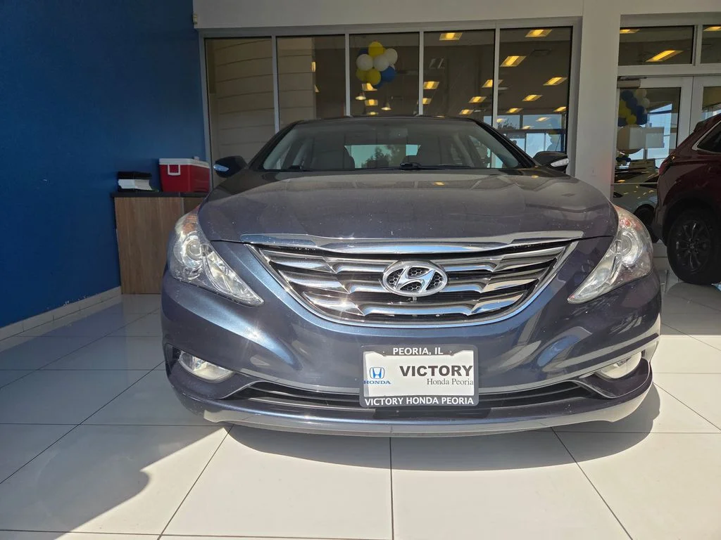 Used 2011 Hyundai Sonata Limited with VIN 5NPEC4AC2BH092909 for sale in Peoria, IL