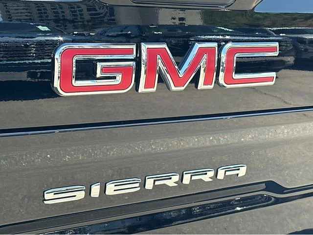 2026 GMC Sierra 1500 SLT - Photo 15