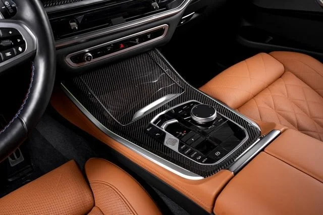 Used 2025 Black Sapphire Metallic BMW M60i image 33