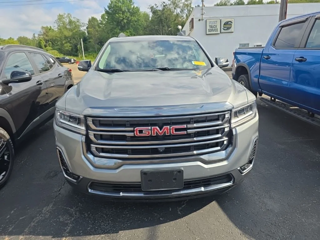 Certified Used 2023 Silver GMC AT4 image 3