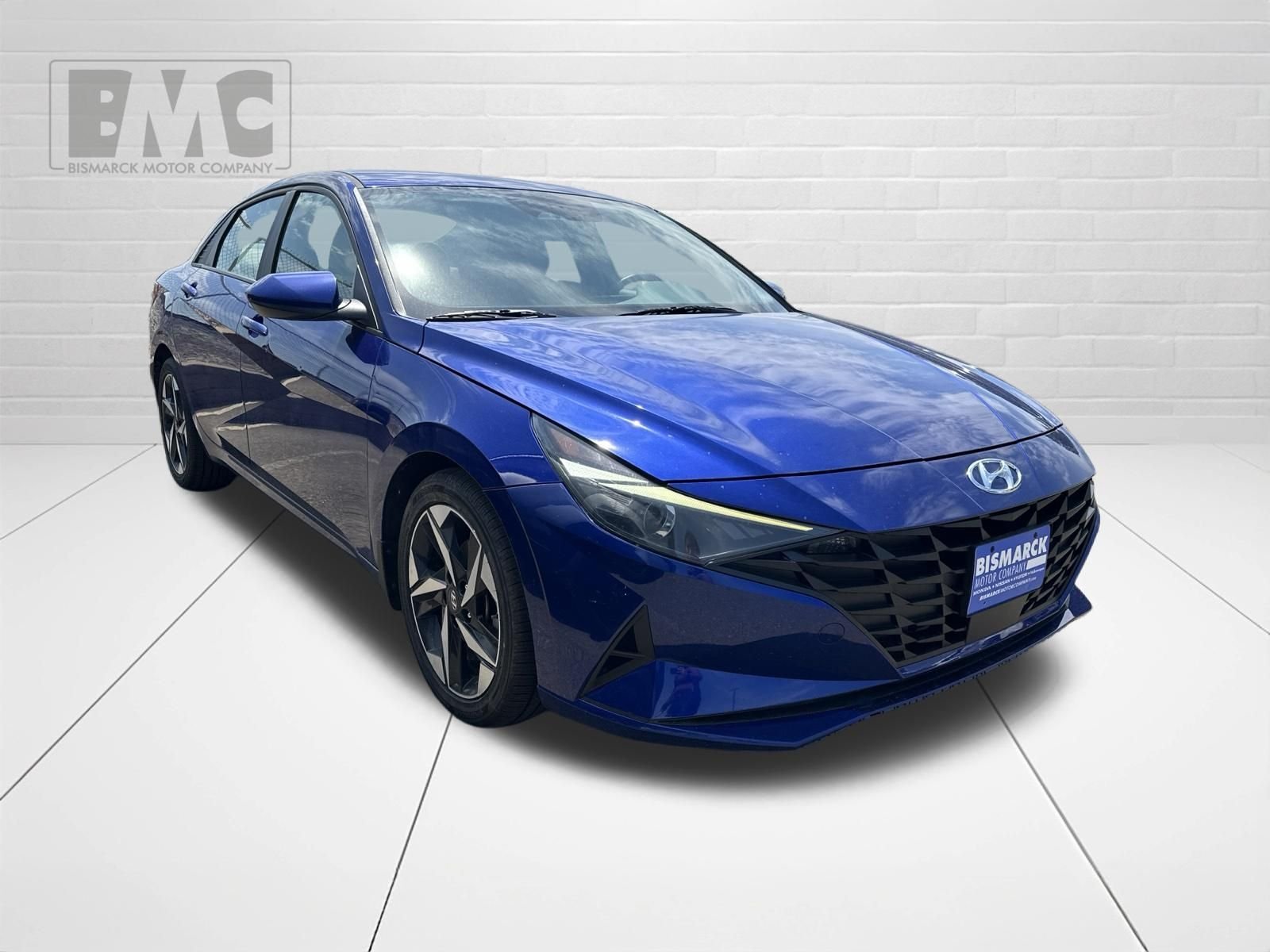 Used 2023 Blue Hyundai SEL image 2
