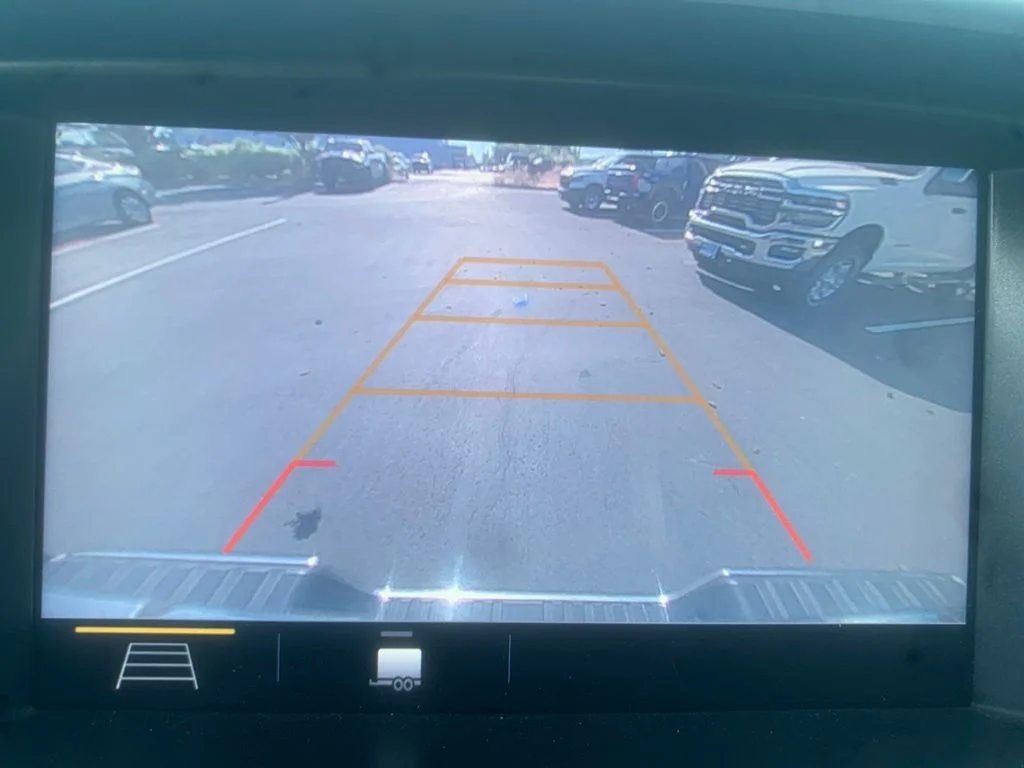 Used 2019 Dark Sky Metallic GMC SLE1 image 21