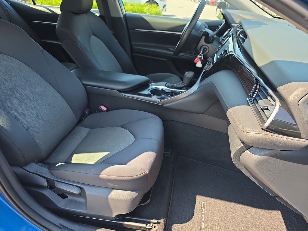 Used 2019 Blue Toyota LE image 32