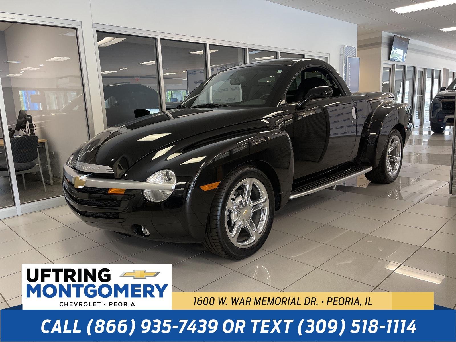 2003 Chevrolet SSR LS's photo