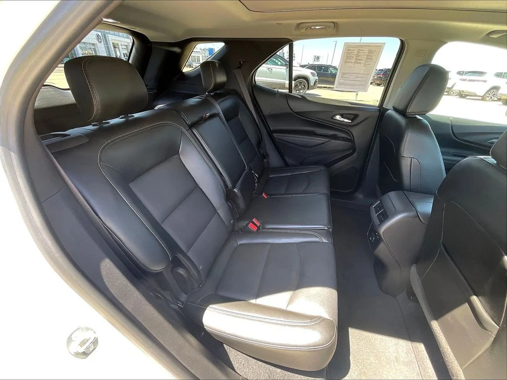 Used 2020 White Chevrolet Premier image 11