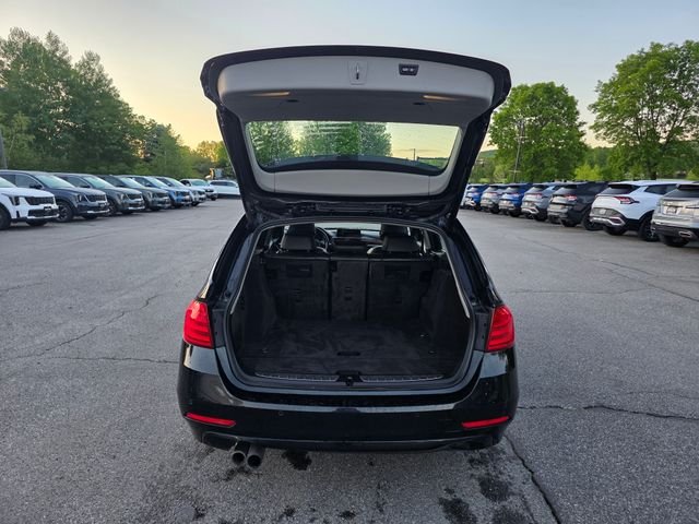 Used 2015 Black BMW 328i xDrive image 10
