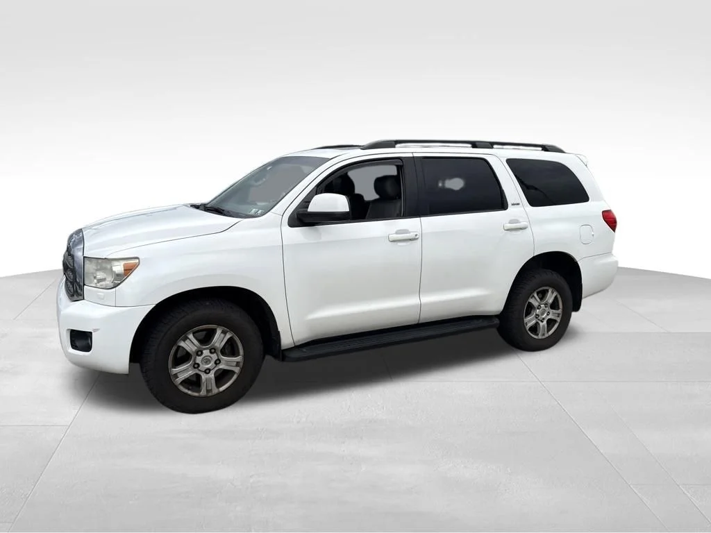Used 2015 White Toyota SR5 image 2