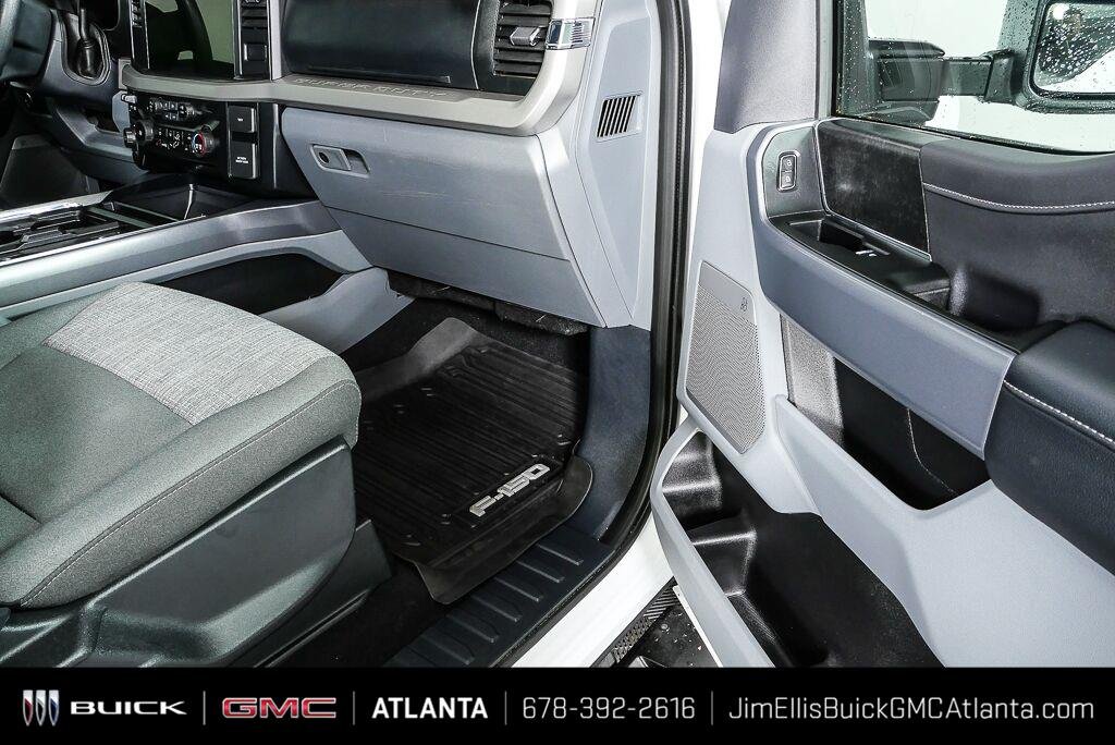 Used 2024 Oxford White Ford XLT image 24