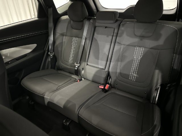 Used 2024 White Hyundai SEL image 28