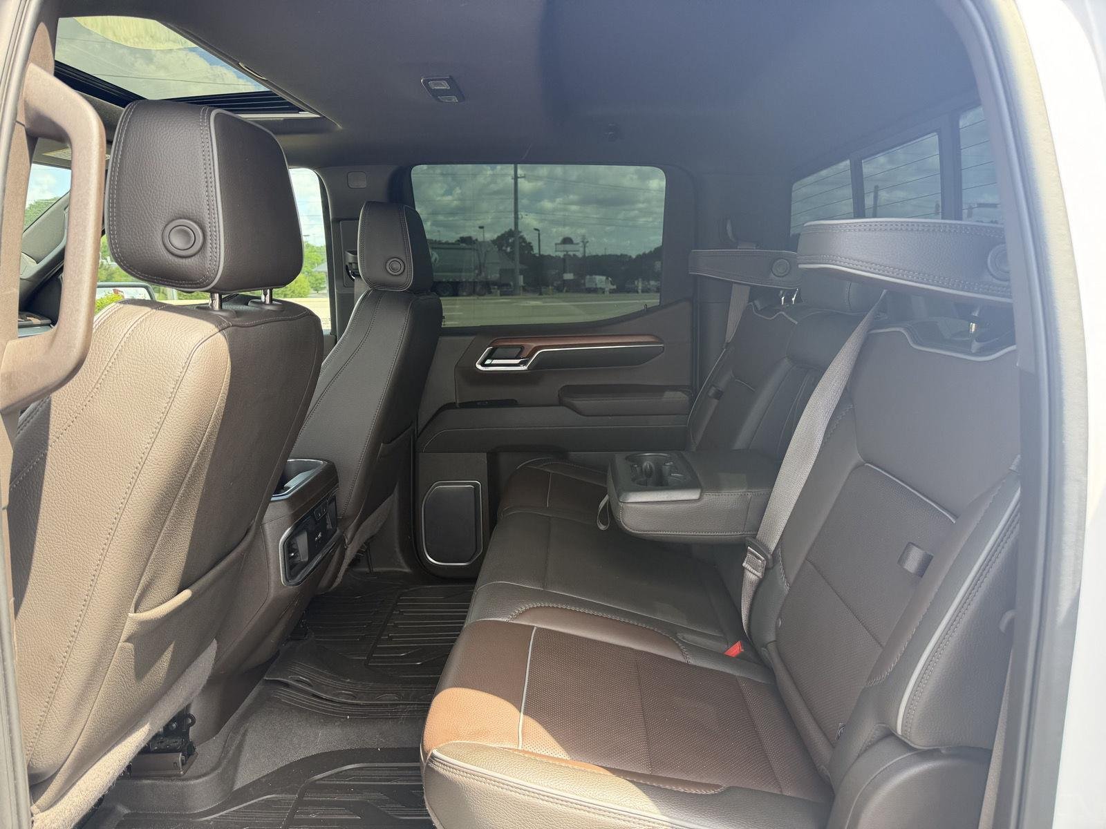Used 2023 White Frost Tricoat GMC Denali image 21
