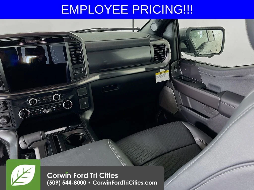 New 2026 Iconic Silver Metallic Ford Lariat image 28